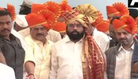 'हे बाळासाहेबांच्या विचाराचं सरकार' एकनाथ शिंदे बाळासाहेबांच्या समाधीवर नतमस्तक