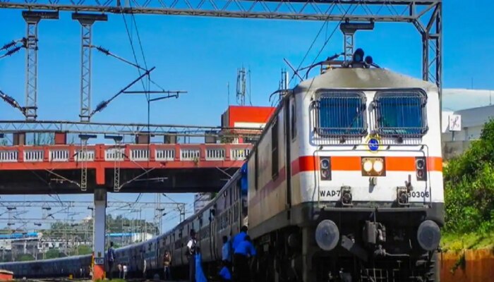 IRCTC तत्काळ तिकीट बुक करताना &#039;या&#039; पर्यायावर क्लिक करा, लगेच होईल Reservation