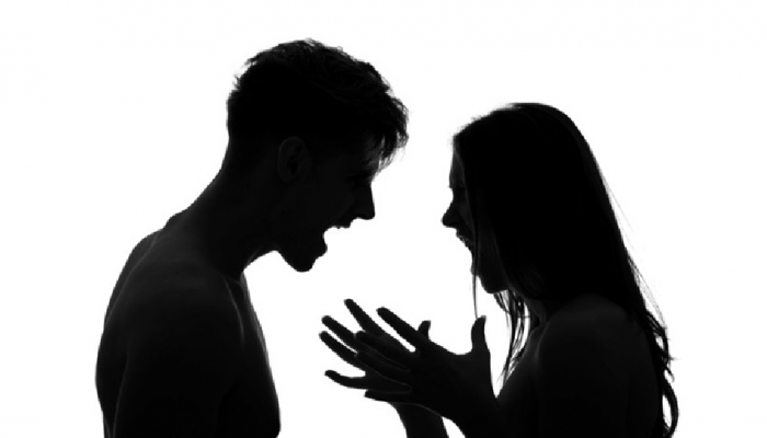 Relationship Issue: Sorry न म्हणताही 'असं' मिटवता येईल पार्टरनसोबत भांडण