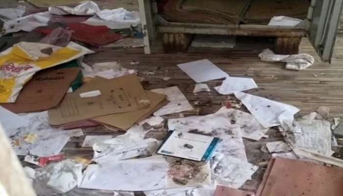 धक्कादायक प्रकार ! बीड पंचायत समितीतून रोहयो कामाच्या फाईल्सची चोरी धक्कादायक प्रकार ! बीड पंचायत समितीतून रोहयो कामाच्या फाईल्सची चोरी