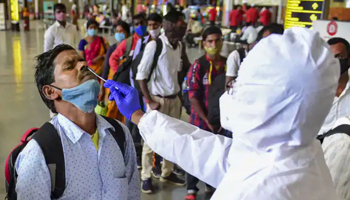 India Covid Update: देशात कोरोना रुग्णांचा आकडा पुन्हा वाढला, दिल्लीत सापडले नव्या व्हेरिएंटचे रुग्ण