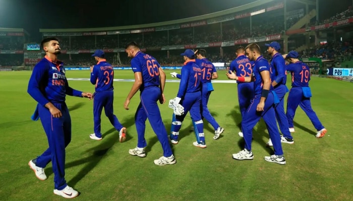 Cricket News : वेस्ट इंडिज दौऱ्यासाठी टीम इंडियाची घोषणा, विराटसह हे स्टार खेळाडू &#039;आऊट&#039;