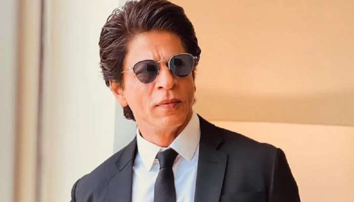 SRK दिसला &#039;त्या&#039; लुकमध्ये... थेट लंडनमधून लुक झाला व्हायरल; पाहा व्हिडीओ