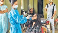 महाराष्ट्रावर अजूनही कोरोनाचा धोका कायम; शनिवारी 5 जणांचा मृत्यू