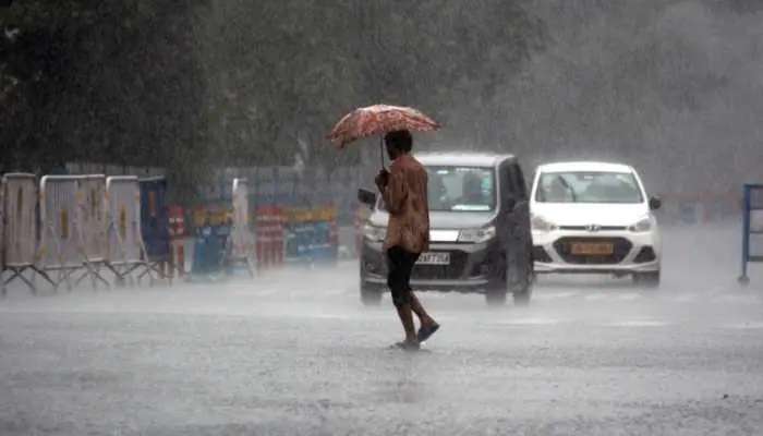 Weather update : पुढचे 2 दिवस 7 जिल्ह्यांमध्ये मुसळधार पावसाचा इशारा 