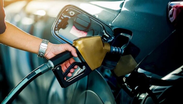Petrol Price Today: कच्च्या तेलात मोठी घसरण; जाणून घ्या तुमच्या शहरातील दर