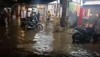 साताऱ्यात या ठिकाणी ढगफुटी सदृश पाऊस, अनेक घरांत, दुकानात पाणी