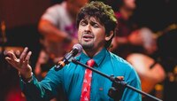 बर्थ-डे बॉय सोनू निगम करोडोंच्या संपत्तीचा मालक होण्याआधी करत होता 'हे' काम