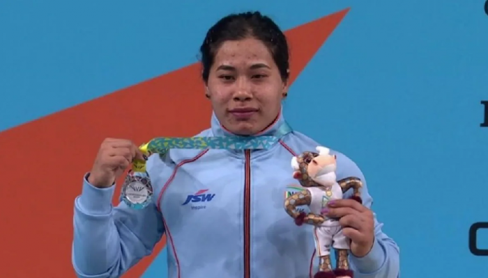 Commonwealth Games : वेटलिफ्टर बिंदियारानी देवीची 'चांदी'; कॉमनवेल्थमध्ये भारताच्या खात्यात चौथं पदक