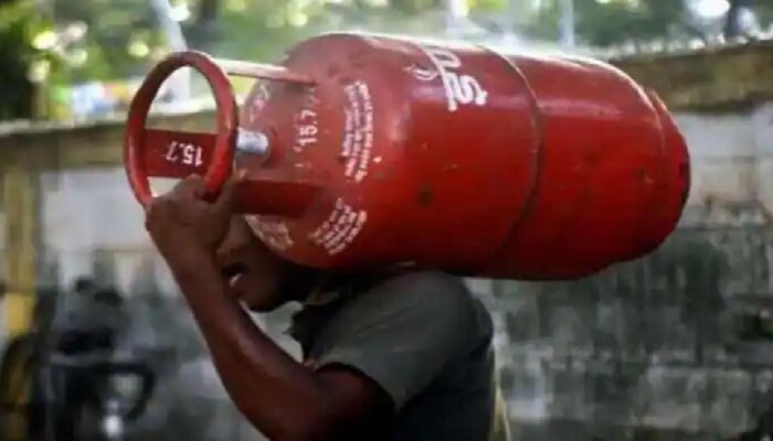 ऑगस्ट महिन्याच्या सुरूवातील सर्वसामान्यांसाठी खुशखबर; LPG च्या किंमतींमध्ये मोठी घट