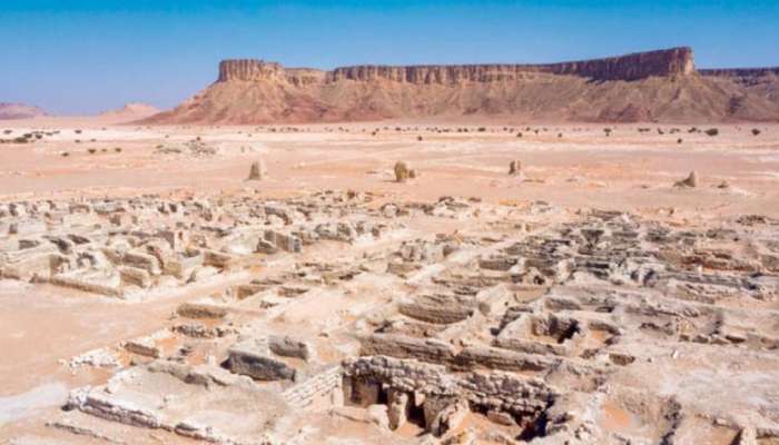 सौदी अरेबियात उत्खननात सापडले 8 हजार वर्ष जुने मंदिर आणि बरंच काही
