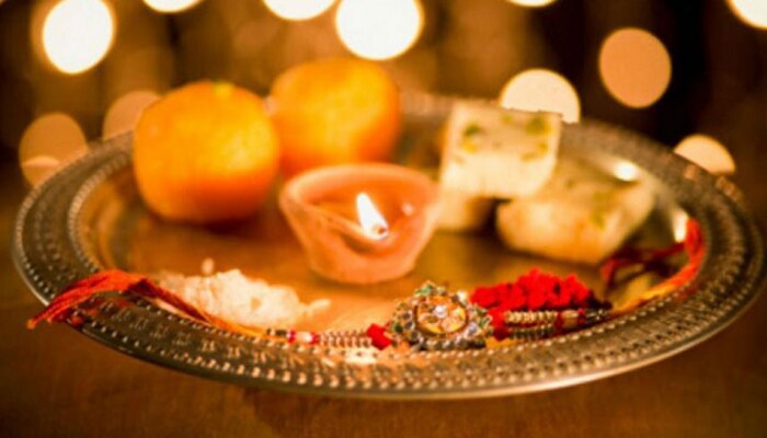 Raksha Bandhan : &#039;या&#039; गोष्टींशिवाय आरतीची थाळी अपूर्णच... जाणून घ्या त्याचं महत्व