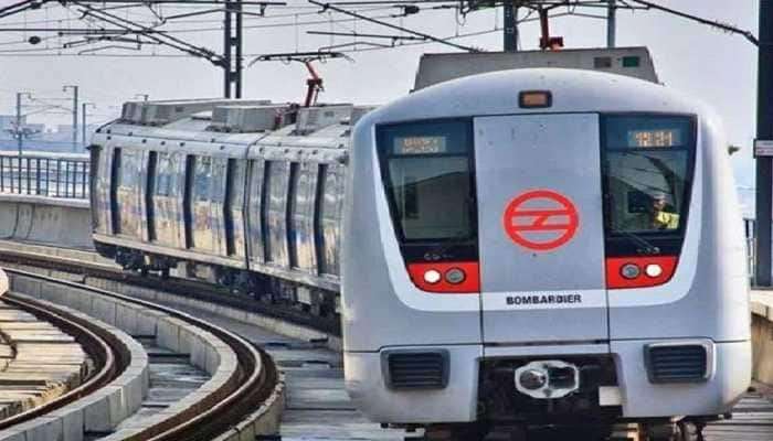 मुंबई मेट्रो-3 प्रकल्पाचा खर्च इतक्या कोटींनी वाढला, पाहा काय म्हणाले फडणवीस
