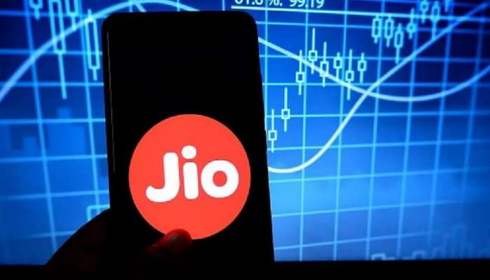 Jio Recharge Plans : वर्षभर नवीन रिचार्ज करण्याची गरज नाही, पाहा Jio ची &#039;ही&#039; खास ऑफर