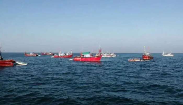 मोठी बातमी: अरबी समुद्रात भारताचे जहाज बुडाले, पाकिस्तानने 9 क्रू मेंबर्सना वाचवले, एकाचा मृत्यू