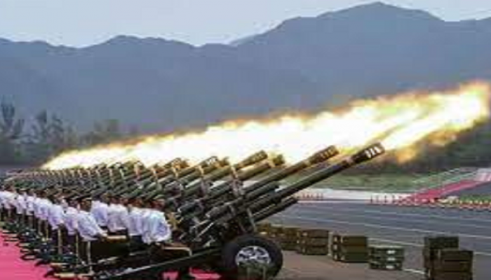 Independence Day 2022: लाल किल्ल्यावरून धडाडल्या स्वदेशी तोफा; Video पाहून गौरवाने फुलतेय भारतीयांची छाती