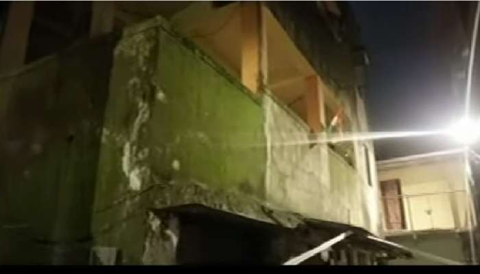 मुंबईत धोकादायक इमारतींचा प्रश्न पुन्हा ऐरणीवर, स्लॅब कोसळून दोघांचा मृत्यू