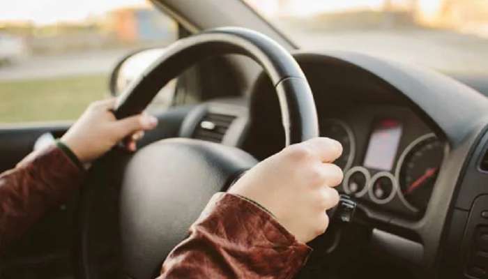 Car Driving Tips : वर्षानुवर्षे कार सुस्थितीत ठेवायची असल्यास या Tips वाचाच 