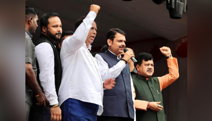 आता कसं वाटतंय, मोकळं मोकळं वाटतंय; देवेंद्र फडणवीसांची फटकेबाजी 