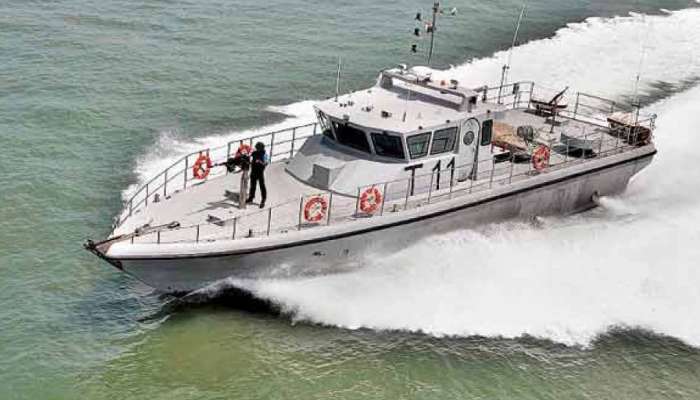  मुंबईकरांची सुरक्षा वाऱ्यावर; तैनात असलेल्या बोटींमध्ये दुबईच्या भंगारामधून आणलेले इंजिन