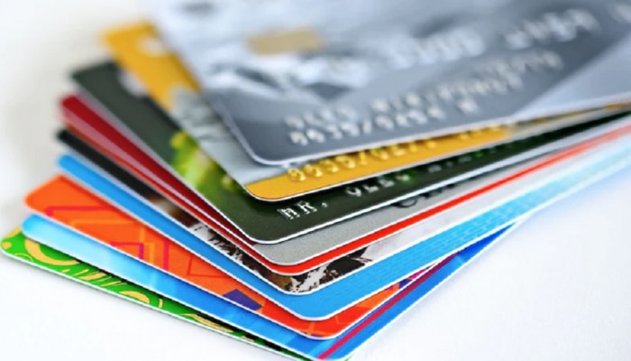 Credit Card Benifits : क्रेडीट कार्डचे माहित नसलेले &#039;हे&#039; फायदे, जाणून घ्या