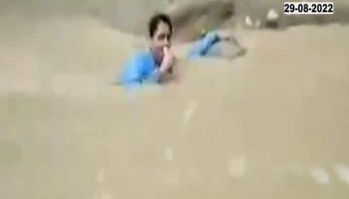 Pakistan report reporting from the floodwaters