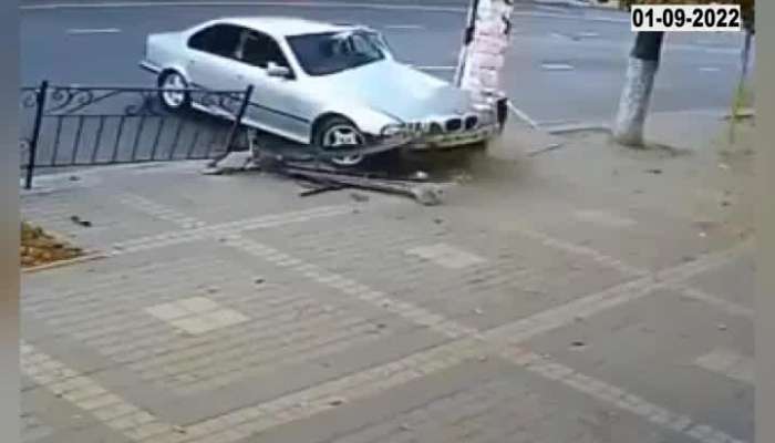 In half a second the accident was narrowly escaped