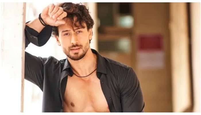 दिशासोबत ब्रेकअपनंतर Tiger Shroff चा धक्कादायक खुलासा, विमानाच्या टॉयलेटमध्ये रोमांस केल्याचं सांगताच करण जोहर म्हणाला... 