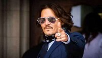 Johnny Depp ने अशा ठिकाणाहून काढला डायमंड नेकलेस की तुम्हाला येईल किळस... 
