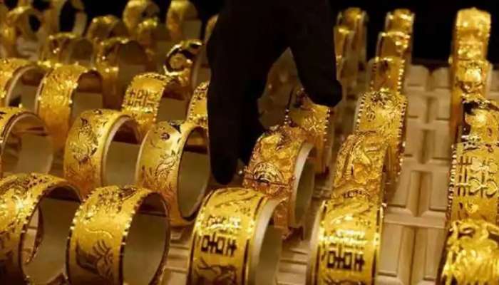 Gold Rate Today : सणासुदीच्या दिवसांत सोन्या-चांदीच्या दरात किती घसरण? काय आहेत आजचे दर? 