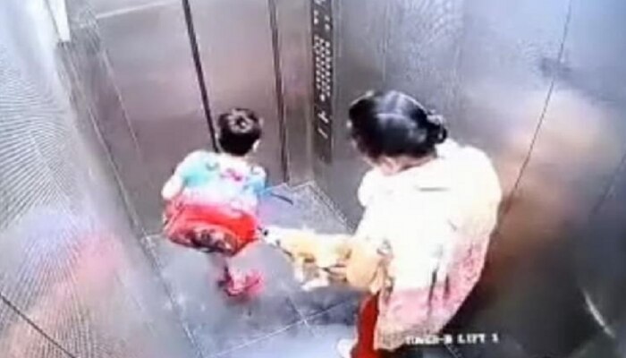 लिफ्टमध्ये पाळीव कुत्र्याचा चिमुरड्याला चावा, मालकीण बघ्याच्या भूमिकेत... Video पाहून लोकांचा संताप