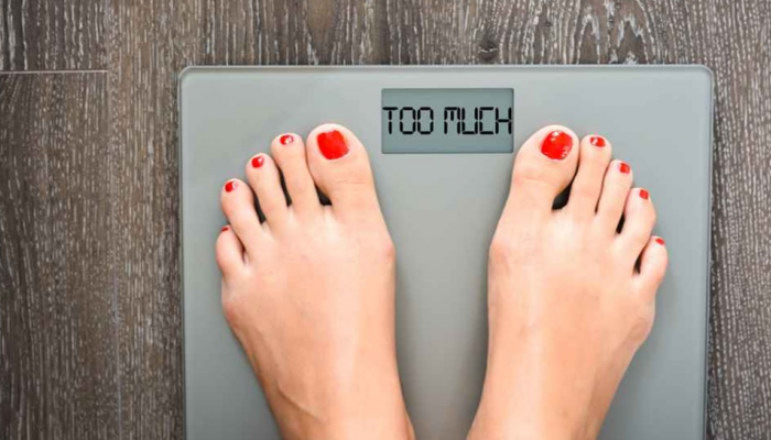 Weight Loss Tips: वजन कमी करण्यासाठी 'हे' स्वस्त फळ उपयुक्त 