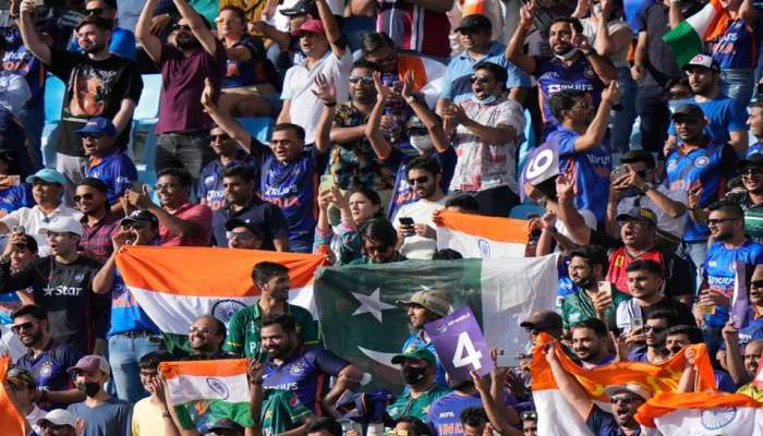 SL vs PAK: दुबईमध्ये भारतीय फॅन्ससोबत गैरवर्तन, VIDEO आला समोर 