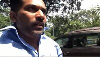 ट्रॅफिकमध्ये अडकलेला डॉक्टर रुग्णाला वाचवण्यासाठी 3 किलोमीटर धावला