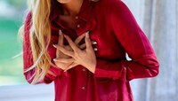 Heart Attack या धोक्याच्या Warning Signकडे दुर्लक्ष करु नका, अन्यथा जीवाला मोठा धोका