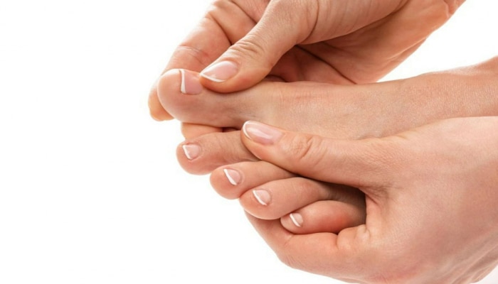 Foot Pain: पायदुखीच्या त्रासापासून मुक्त होण्यासाठी वापरा &#039;हा&#039; घरगुती उपाय...