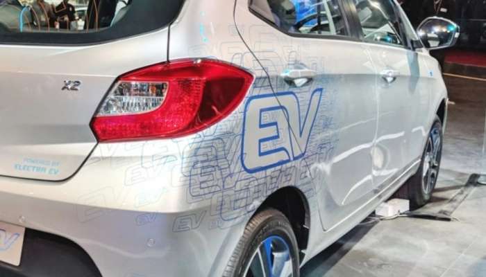 Cheapest Electric Car :  &#039;ही&#039; आहे देशातील सर्वात स्वस्त Electric Car ! किंमत आहे फक्त ..