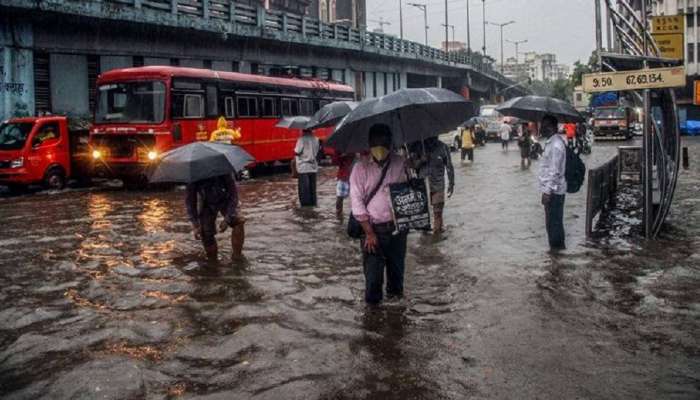 Rain Update : पावसाने झोडपले; कोंडीने छळले! &#039;असा&#039; असेल पावसाचा अंदाज 