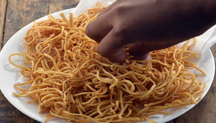 Authentic चायनिज रेस्तराँमध्ये 'टाईमपास' मागणारा अभिनेता क्षणात रस्त्यावर; आणि पुढे... 