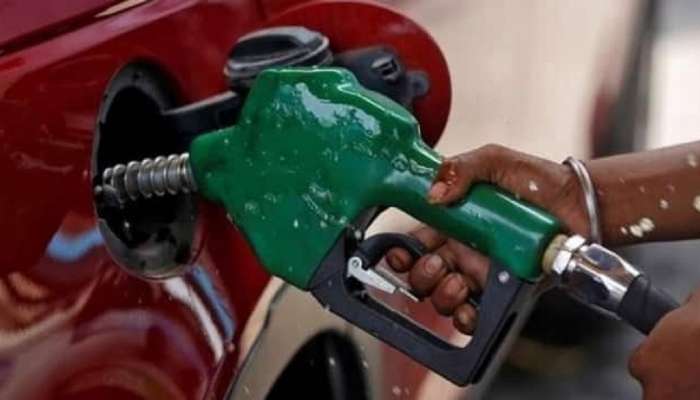 Petrol Rate : एका झटक्यात पेट्रोल 40 रुपयांनी स्वस्त, सर्वसामांन्यांसाठी गुडन्यूज