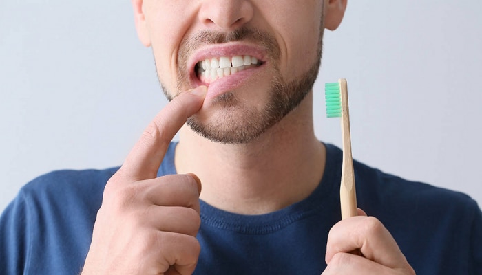 दात घासले नाहीत तर हार्ट अटॅकचा धोका? दात न घासणं जिवावर बेतू शकतं?