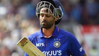 माझा चौथा क्रमांक धोक्यात...; फलंदाजीला कार्तिकला उतरवल्याने Suryakumar Yadav नाराज?