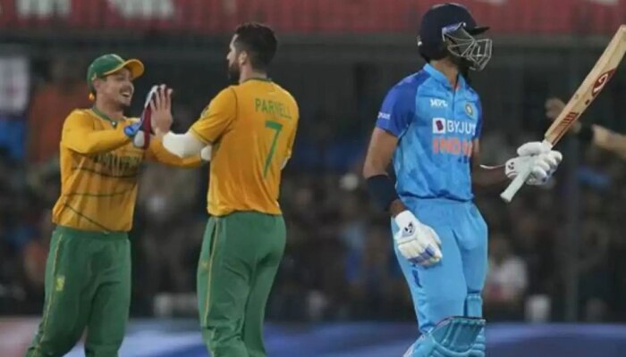 T20 World Cup : स्टार ऑलराउंडर दुखापतीमुळे स्पर्धेतून बाहेर, वर्ल्ड कपआधी मोठा झटका 