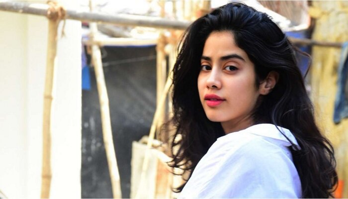 &#039;आधी वजन कमी कर...&#039;, Jhanvi Kapoor चा तो&#039; व्हिडीओ पाहून नेटकऱ्यांनी उडवली खिल्ली 