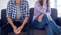 तिसऱ्या व्यक्तीमुळं वैवाहिक नात्यात आलाय दुरावा? लग्न टिकवण्यासाठी काय करावं वाचा