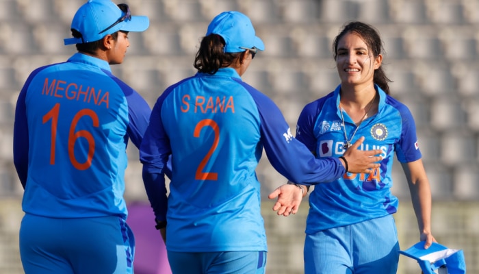भारतीय महिलांचा पुन्हा &#039;टॉप&#039; गिअर, बांगलादेशचा 59 धावांनी पराभव