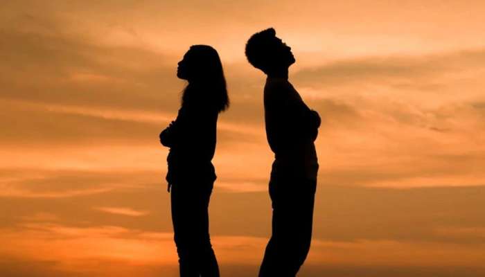 Relationship मध्ये असूनही वाटतोय एकटेपणा? मग &#039;या&#039; टीप्स करा फॉलो 