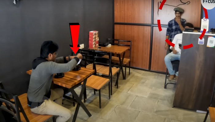 Shocking Video : ज्याचावर प्रेम केलं तो निघाला व्हिलन, गर्लफ्रेन्डच्या कॉफीमध्ये गुंगीचं औषध मिसळलं आणि...