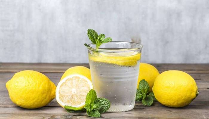 Lemon Water: जेवल्यानंतर लिंबू पाणी प्या, आरोग्यादृष्ट्या होतील &#039;हे&#039; आश्चर्यकारक फायदे 
