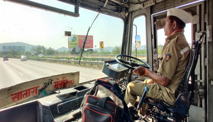 एसटी कामगारांची दिवाळी गोड होणार, शिंदे-फडणवीस सरकारची मोठी घोषणा
